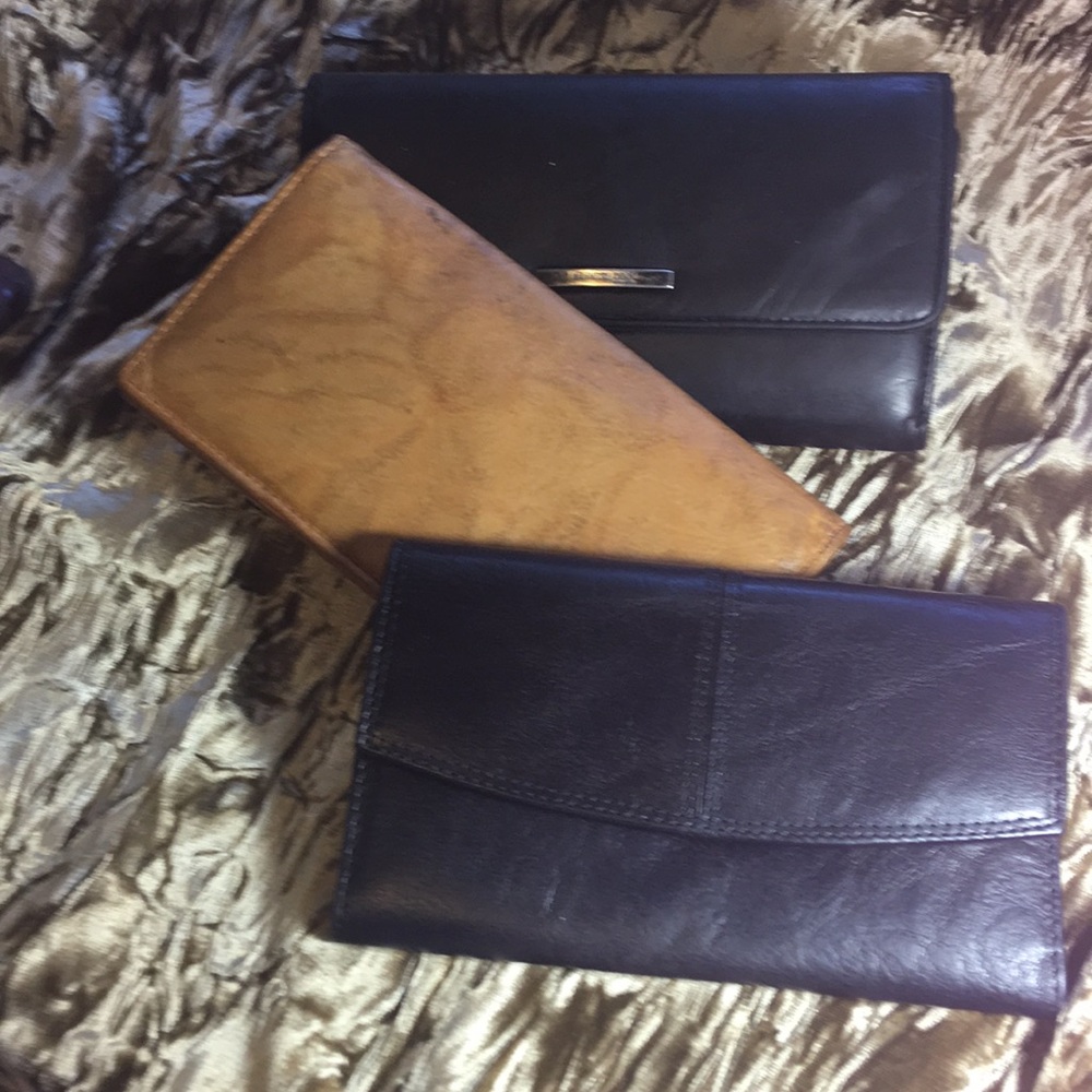 3 leather wallets